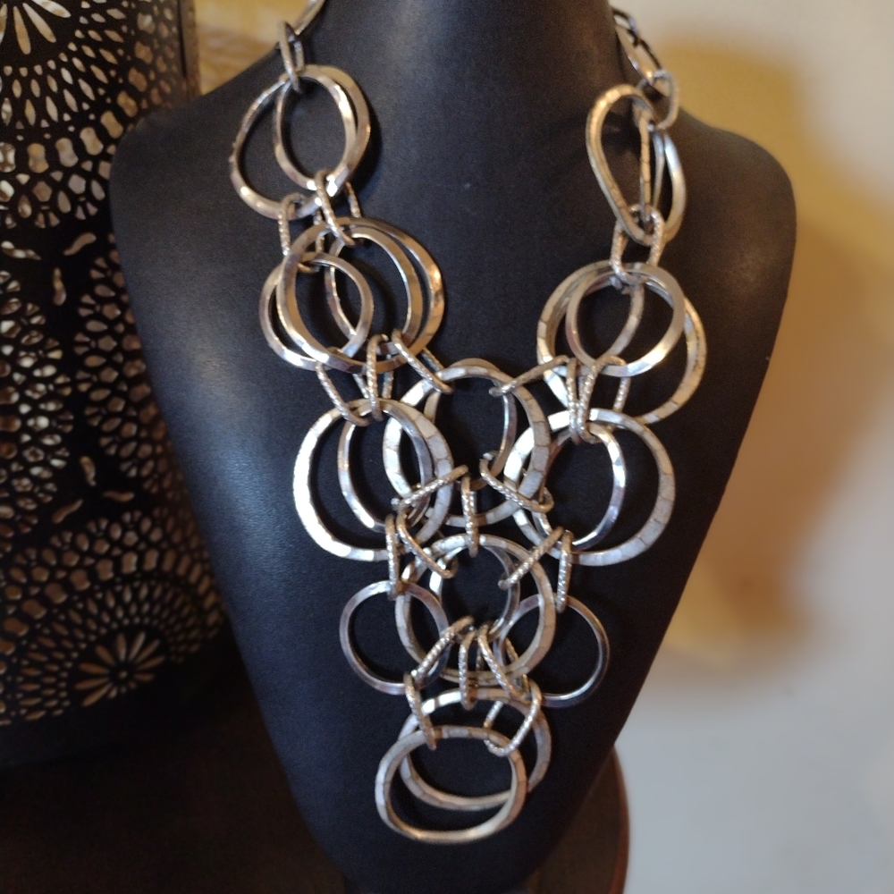 Chico's Neclace - Picture 4 of 6
